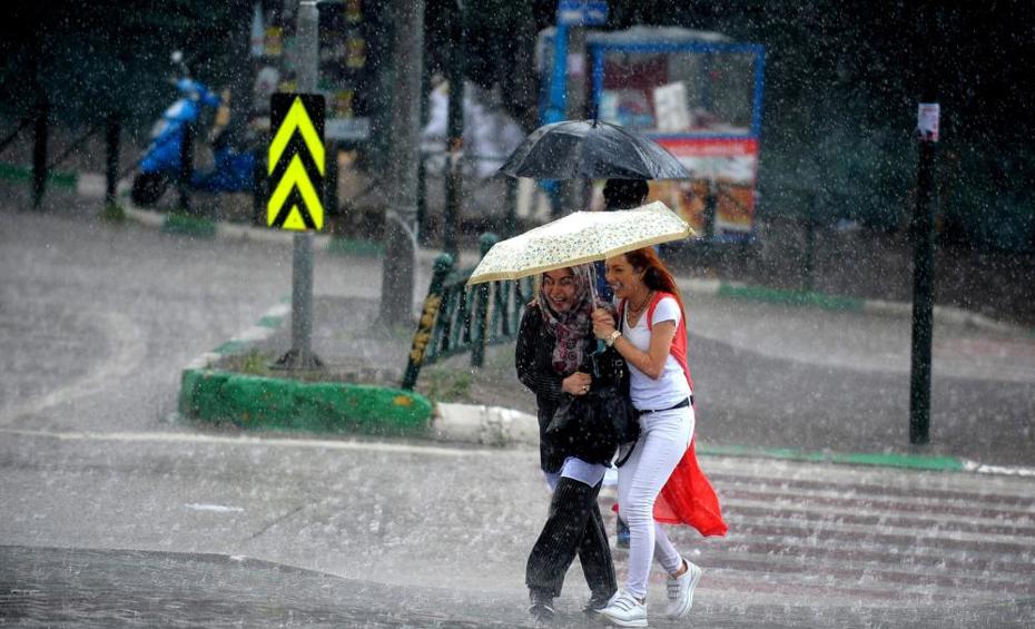 Meteorolojiden kuvvetli sağanak uyarısı. 11 şehir için sarı kodlu uyarı yapıldı