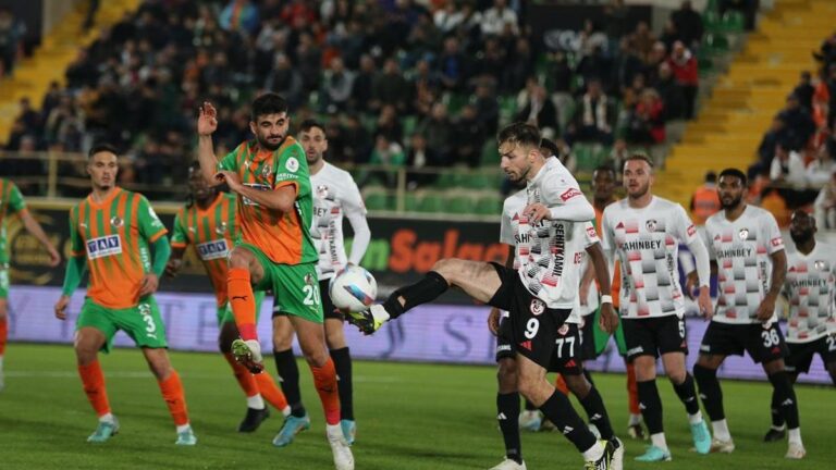 Gaziantep FK deplasmanda 3 puanı unuttu!