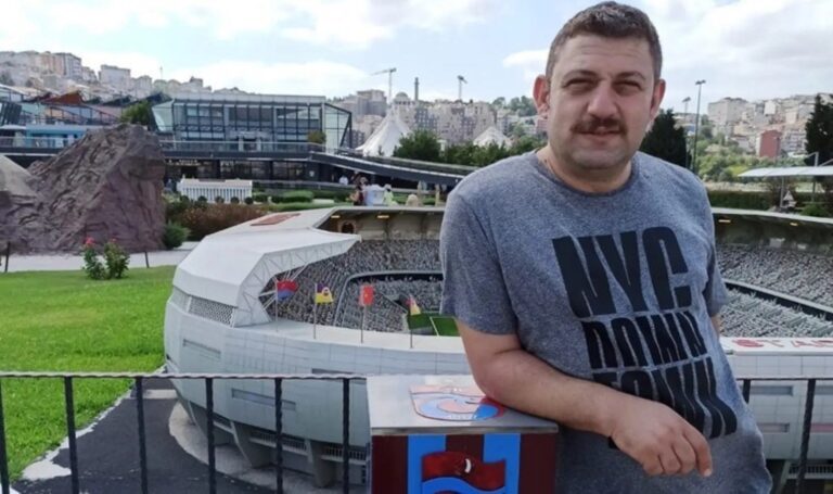 Fenerbahçe – Trabzonspor maçını izlerken beyin kanaması geçirdi – Son Dakika Türkiye,Spor Haberleri